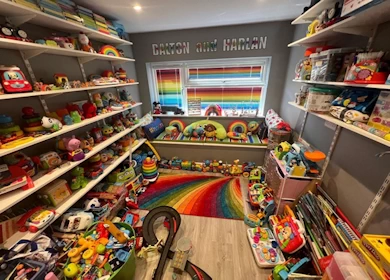 Venetian Blinds 1 Venetian Blind in Children's Bedroom
